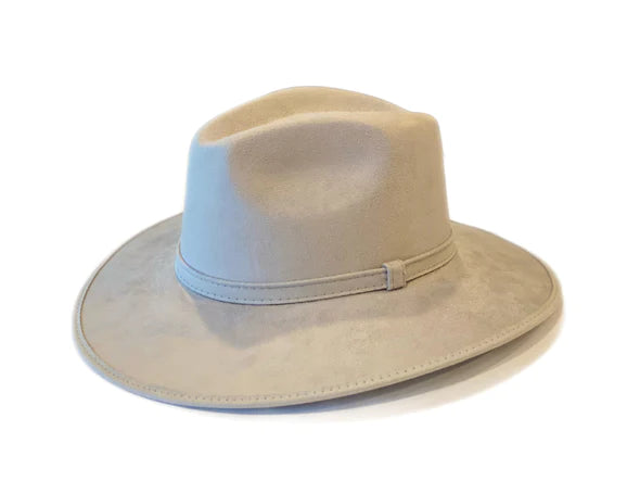 Falcon Hat Off White