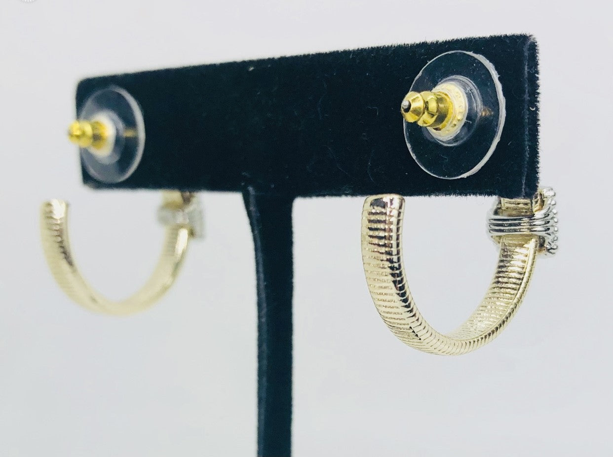 Small Ribbed Gold Hoops